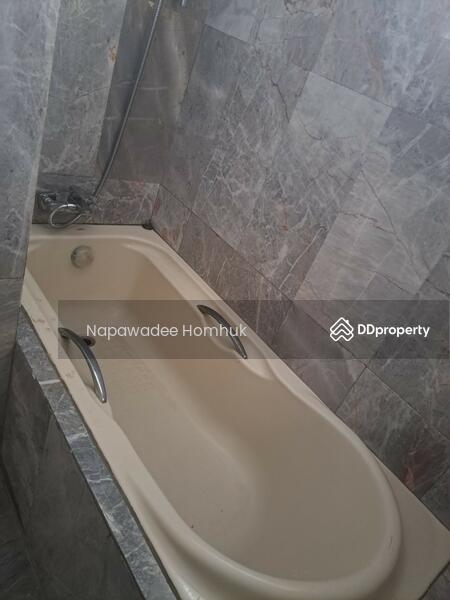 อาคารพานิชย์, Bangkok, Huai Khwang, Huai Khwang, Bangkok, , 300 sqm, Shophouse For Sale, by Napawadee Homhuk, 11193807 - DDproperty.com