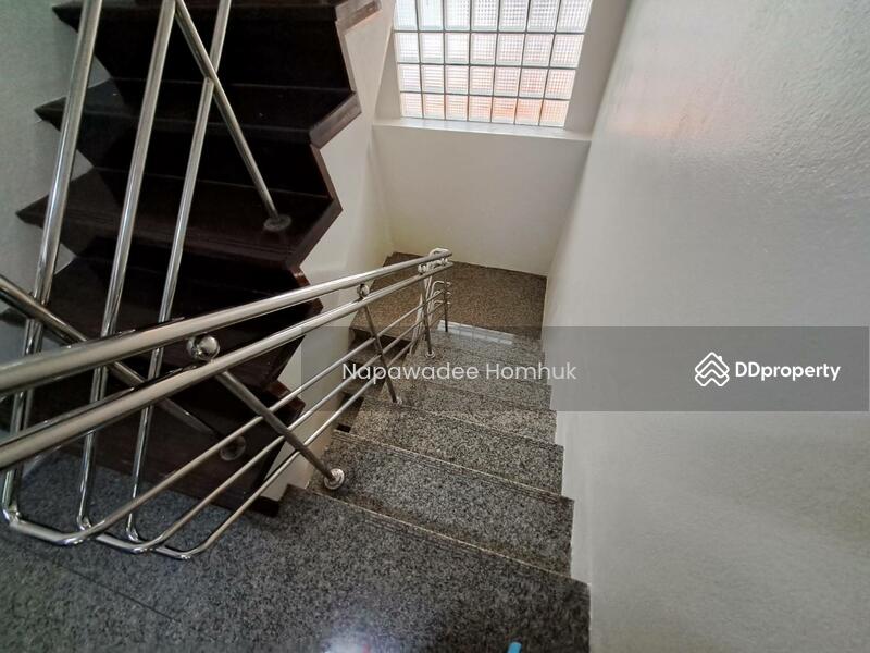 อาคารพานิชย์, Bangkok, Huai Khwang, Huai Khwang, Bangkok, , 300 sqm, Shophouse For Sale, by Napawadee Homhuk, 11193807 - DDproperty.com