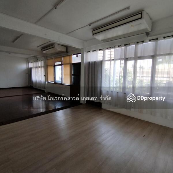 ขายอาคาร ติดถนนสุขุมวิท : Building for sale on Sukhumvit Road., กรุงเทพ, คลองเตย, คลองเตย, กรุงเทพ, 840 ตร.ม., ตึกแถว-อาคารพาณิชย์ ขาย, โดย TOAH T., 11194282 - DDproperty.com