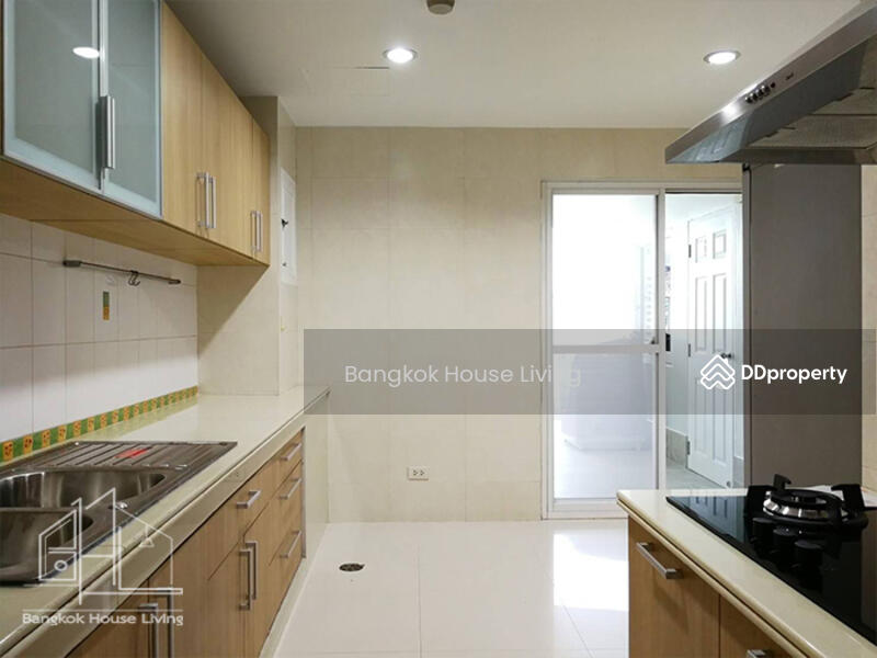 Fifty Fifth Tower, Bangkok, 84 Soi Sukhumvit 55, Sukhumvit Road, Khlong Tan Nua, Watthana, Bangkok, 3 Bedrooms, 223 sqm, Condo For Rent, by Bangkok House Living, 11195558 - DDproperty.com