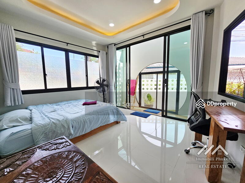 A Little 3 bedrooms house near Chalong Bay For Sale, Phuket, Chalong