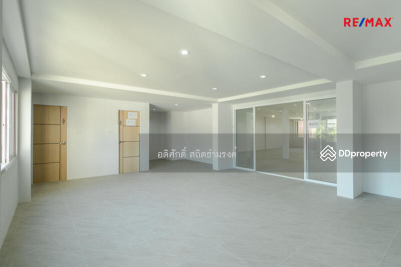 For Sale - ขาย/เช่า ตึกแถวรีโนเวทใหม่ เป็นสำนักงานพร้อมที่อยู่อาศัย ซอยอ่อนนุช70/1, สุขุมวิท77, ประเวศ 57, Bangkok