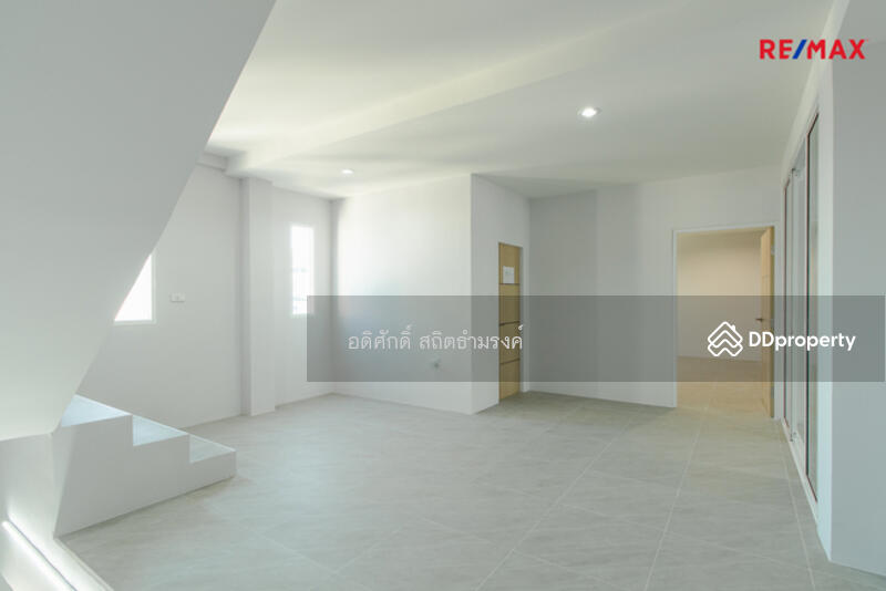 For Sale - ขาย/เช่า ตึกแถวรีโนเวทใหม่ เป็นสำนักงานพร้อมที่อยู่อาศัย ซอยอ่อนนุช70/1, สุขุมวิท77, ประเวศ 57, Bangkok