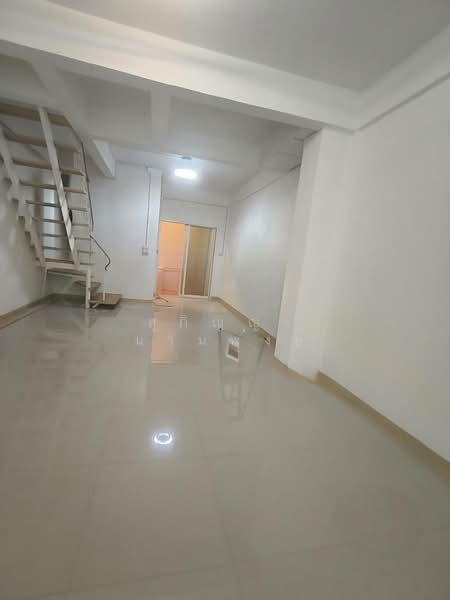 Townhouse for sale, Wang Thong Thani, Rangsit, Lam Luk Ka, Khlong 1 (near Zeer Rangsit), Pathum Thani, Khu Khot, Lam Luk Ka, Pathum Thani, 3 Bedrooms, 120 sqm, Townhouse For Sale, by สุภิญญา นามพงษ์, 11200656 - DDproperty.com