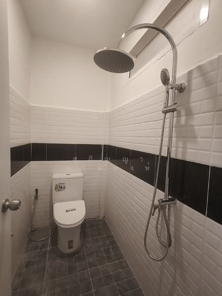 For Sale - Townhouse for sale, Wang Thong Thani, Rangsit, Lam Luk Ka, Khlong 1 (near Zeer Rangsit), Pathum Thani