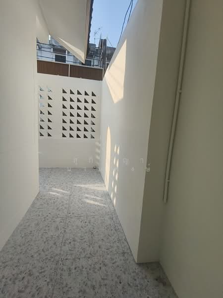 For Sale - Townhouse for sale, Wang Thong Thani, Rangsit, Lam Luk Ka, Khlong 1 (near Zeer Rangsit), Pathum Thani