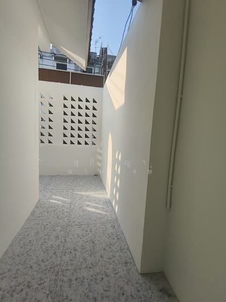 For Sale - Townhouse for sale, Wang Thong Thani, Rangsit, Lam Luk Ka, Khlong 1 (near Zeer Rangsit), Pathum Thani