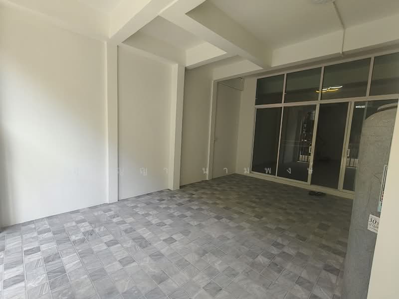 For Sale - Townhouse for sale, Wang Thong Thani, Rangsit, Lam Luk Ka, Khlong 1 (near Zeer Rangsit), Pathum Thani