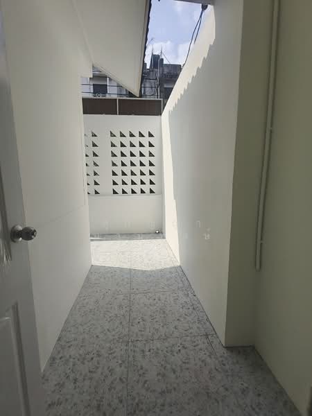 For Sale - Townhouse for sale, Wang Thong Thani, Rangsit, Lam Luk Ka, Khlong 1 (near Zeer Rangsit), Pathum Thani