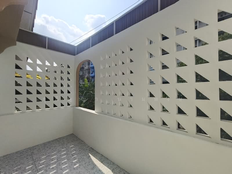 For Sale - Townhouse for sale, Wang Thong Thani, Rangsit, Lam Luk Ka, Khlong 1 (near Zeer Rangsit), Pathum Thani