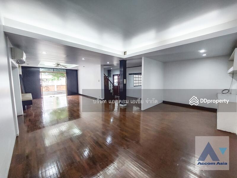 ให้เช่า - Home Office | 3 Bedrooms House for Rent in Ratchadapisek, Bangkok near MRT Rama 9 (AA29838), กรุงเทพ