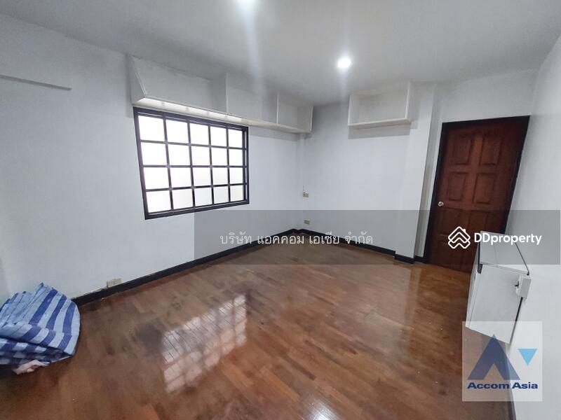 ให้เช่า - Home Office | 3 Bedrooms House for Rent in Ratchadapisek, Bangkok near MRT Rama 9 (AA29838), กรุงเทพ
