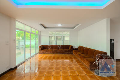 ขาย - 3 Bedrooms House for Sale in Sukhumvit, Bangkok near BTS Phra khanong (AA25551), กรุงเทพ
