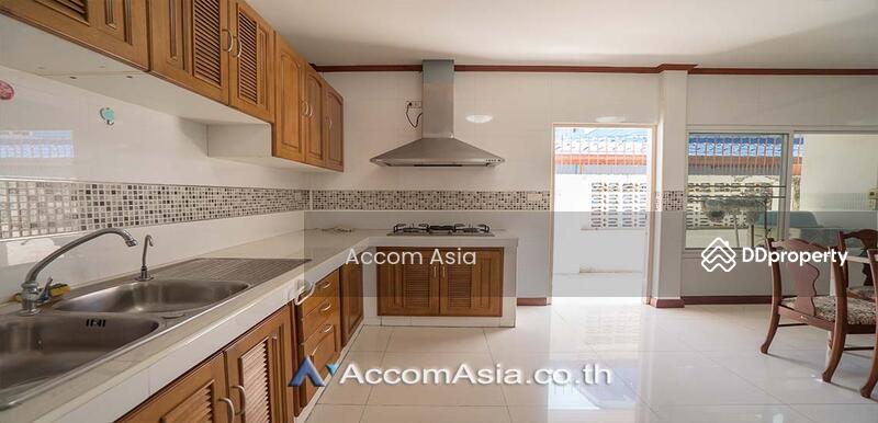 House for Sale and Rent in Sukhumvit, Bangkok near BTS Ekkamai - BTS Phra khanong (1718960), Bangkok, Khlong Tan Nua, Watthana, Bangkok, 3 Bedrooms, 280 sqm, Single Detached House For Sale, by Accom Asia, 11203694 - DDproperty.com