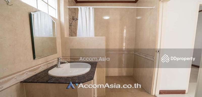 House for Sale and Rent in Sukhumvit, Bangkok near BTS Ekkamai - BTS Phra khanong (1718960), Bangkok, Khlong Tan Nua, Watthana, Bangkok, 3 Bedrooms, 280 sqm, Single Detached House For Sale, by Accom Asia, 11203694 - DDproperty.com
