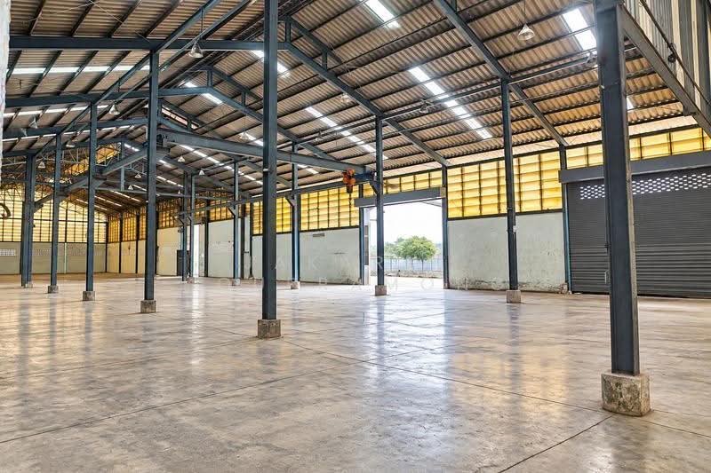 ให้เช่าโรงงาน เอกชัย บางบอน4 บางบอน กรุงเทพ พื้นที่ 4 ไร่, bangkok, Bang Bon, Bangkok, , 2,925 sqm, Warehouse/Factory For Rent, by Jakarin Houpramong, 11204160 - DDproperty.com