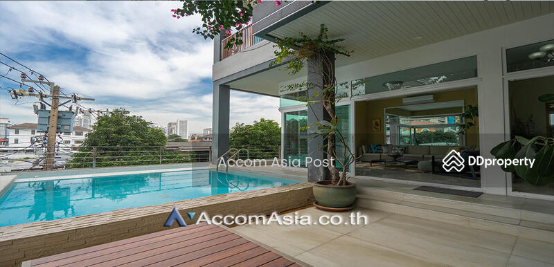 ขาย - House for Sale and Rent in Sukhumvit, Bangkok near BTS Ekkamai (AA19942), กรุงเทพ