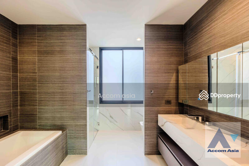 4 Bedrooms House for Rent in Sukhumvit, Bangkok near BTS Phra khanong (AA35388), Bangkok, Khlongtoei Nua, Watthana, Bangkok, 4 Bedrooms, 400 sqm, Single Detached House For Rent, by Accom Asia, 11206545 - DDproperty.com