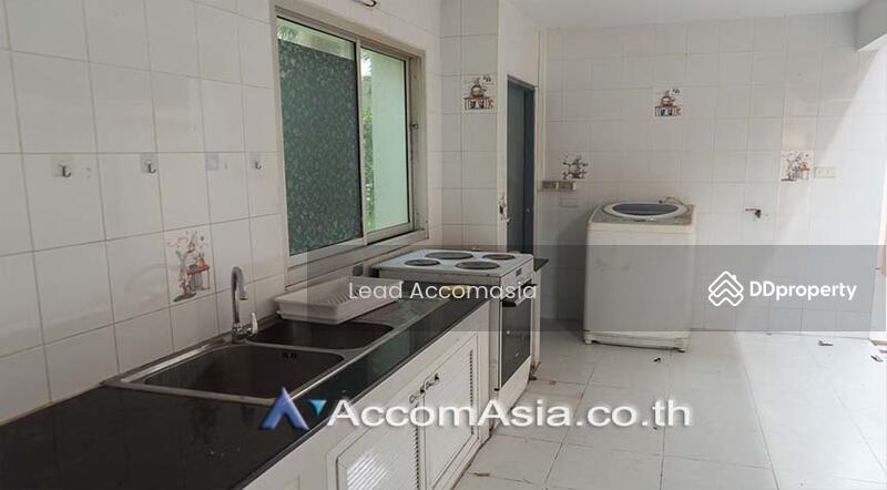 4 Bedrooms House for Rent in Sukhumvit, Bangkok near BTS Thong Lo (1718687), Bangkok, Khlong Tan Nua, Watthana, Bangkok, 4 Bedrooms, 100 sqm, Single Detached House For Rent, by Accom Asia, 11206613 - DDproperty.com