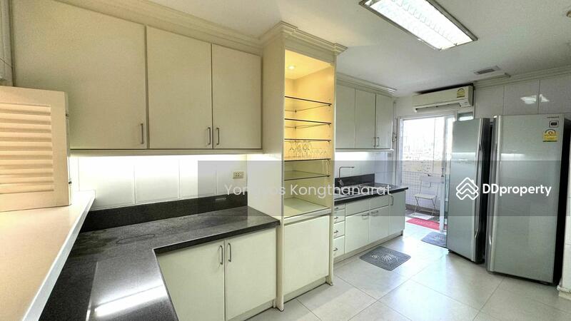 Richmond Palace, Bangkok, Soi Sukhumvit 43 Sukhumvit Road, Khlong Tan Nua, Watthana, Bangkok, 3 Bedrooms, 164 sqm, Condo For Rent, by Thai Real Estate Broker Association (TREBA), 11206741 - DDproperty.com