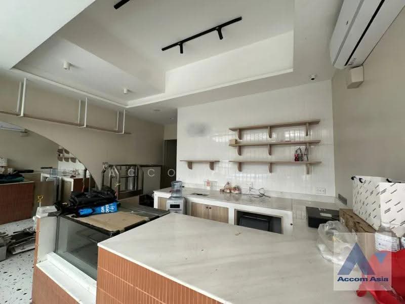 3 Bedrooms Townhouse for Sale and Rent in Sukhumvit, Bangkok near BTS Thong Lo (AA11213), Bangkok, Khlong Tan Nua, Watthana, Bangkok, 3 Bedrooms, 210 sqm, Townhouse For Sale, by Accom Asia, 11207002 - DDproperty.com
