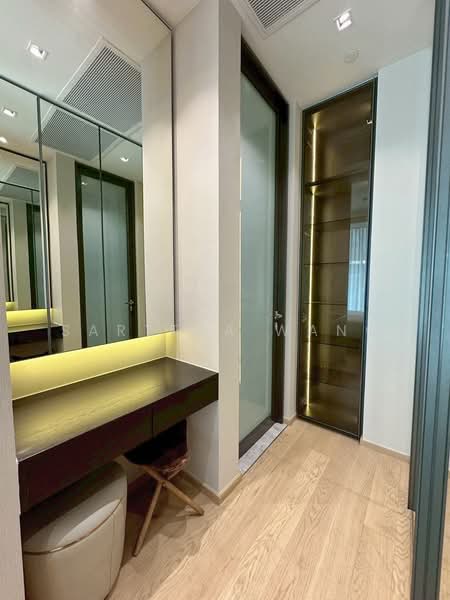 28 Chidlom, Bangkok, 28 Chit Lom Alley, Lumphini, Pathum Wan, Bangkok, 1 Bedroom, 44 sqm, Condo For Rent, by Sarttra Wang, 11207156 - DDproperty.com
