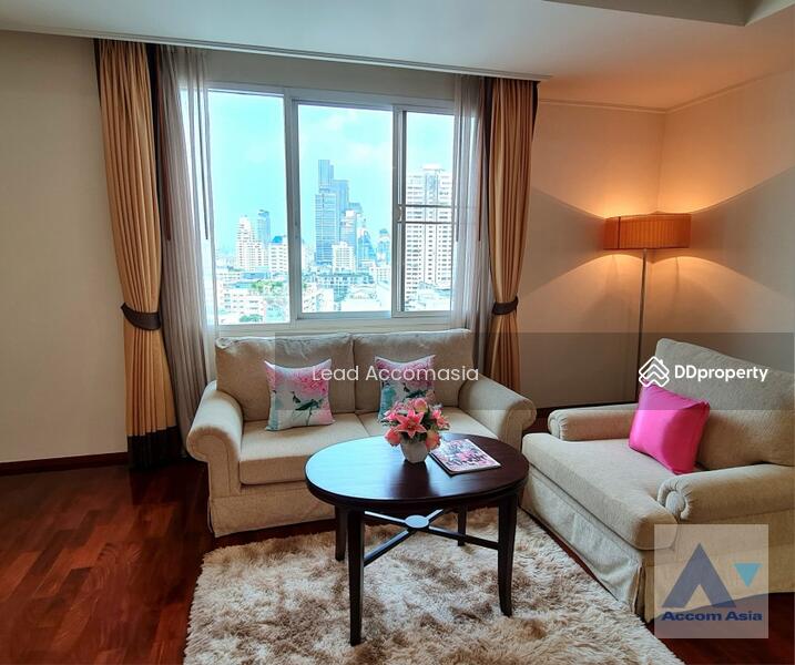 ให้เช่า - 3 Bedrooms Apartment for Rent in Sukhumvit, Bangkok near BTS Phrom Phong at Fully Furnished Suites, กรุงเทพ