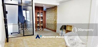 ขาย - 3 Bedrooms House for Sale and Rent in Sukhumvit, Bangkok near BTS Phrom Phong １６１２００３, กรุงเทพ