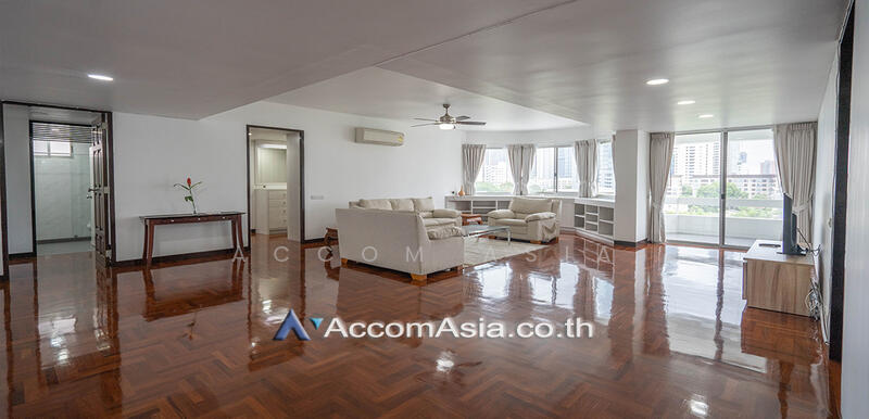 ให้เช่า - 3 Bedrooms Apartment for Rent in Sukhumvit, Bangkok near BTS Phrom Phong at The comfortable low, กรุงเทพ