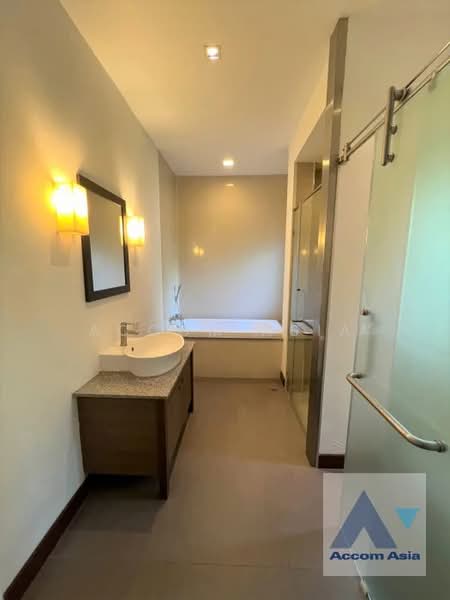 2 Bedrooms Apartment for Rent in Sukhumvit, Bangkok near BTS Ekkamai at Green atmosphere (118561), กรุงเทพ, พระโขนงเหนือ, วัฒนา, กรุงเทพ, 210 ตร.ม., อพาร์ทเมนท์ ให้เช่า, โดย Accom Asia, 11208551 - DDproperty.com