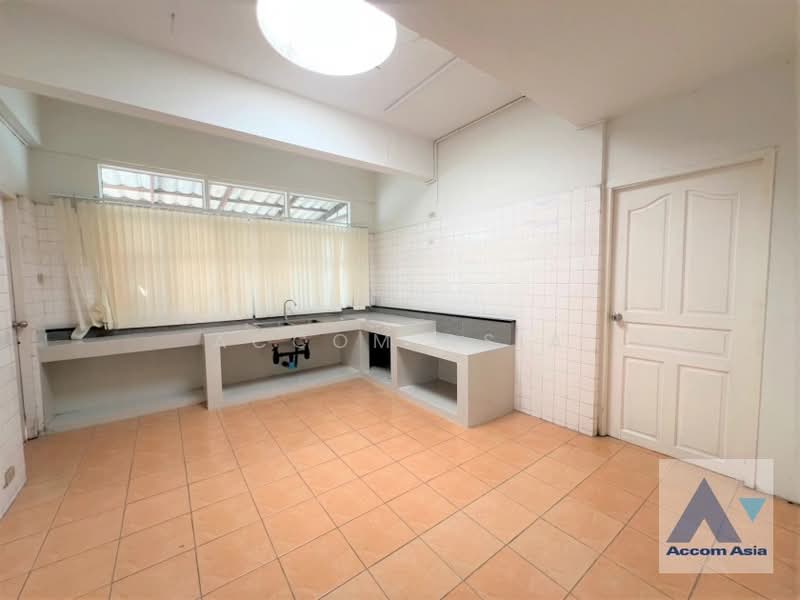 7 Bedrooms House for Rent in Sukhumvit, Bangkok near BTS Ekkamai (90523), กรุงเทพ, คลองตันเหนือ, วัฒนา, กรุงเทพ, 500 ตร.ม., บ้านเดี่ยว ให้เช่า, โดย Accom Asia, 11210817 - DDproperty.com