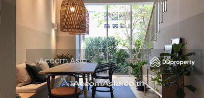 ขาย - 2 Bedrooms Townhouse for Sale and Rent in Sukhumvit, Bangkok near BTS Thong Lo (AA28373), กรุงเทพ
