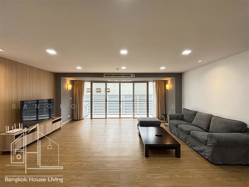 Baan Kwanta, Bangkok, 87 Sukhumvit Road, Khlong Tan Nua, Watthana, Bangkok, 2 Bedrooms, 150 sqm, Apartment For Rent, by Bangkok House Living, 11212147 - DDproperty.com