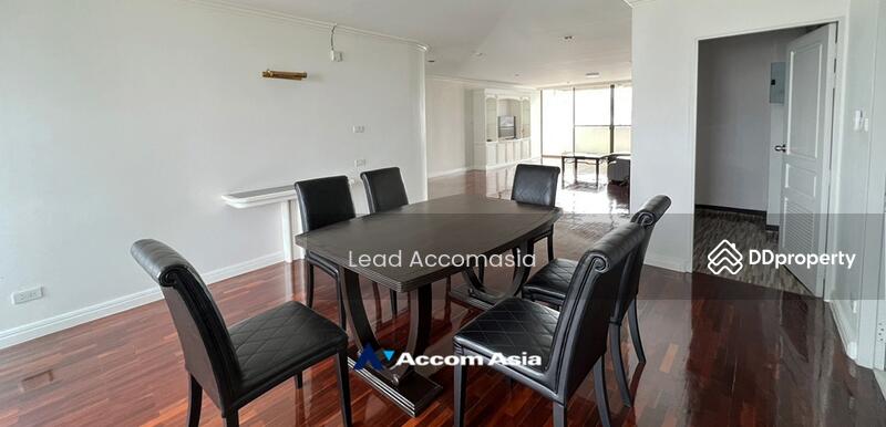 ให้เช่า - 3 Bedrooms Apartment for Rent in Sukhumvit, Bangkok near BTS Thong Lo at Perfect For A Big Family, กรุงเทพ