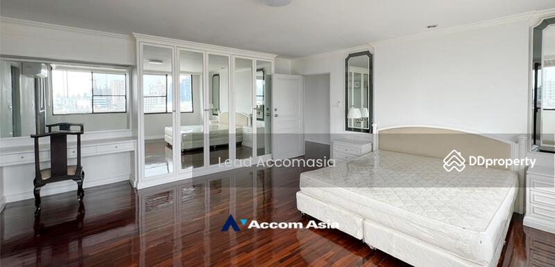 ให้เช่า - 3 Bedrooms Apartment for Rent in Sukhumvit, Bangkok near BTS Thong Lo at Perfect For A Big Family, กรุงเทพ
