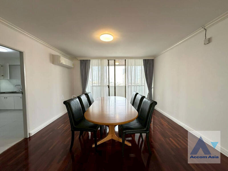 For Rent - 3 Bedrooms Apartment for Rent in Sukhumvit, Bangkok near BTS Thong Lo at Perfect For A Big Family, Bangkok