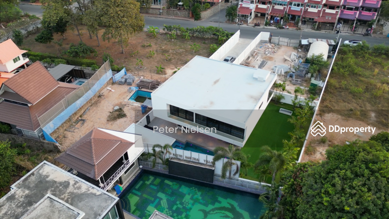 Luxury house on Pratumnak Hill, Pattaya, Chon Buri (Pattaya), Bang Lamung, Bang Lamung (Pattaya), Chon Buri (Pattaya), 5 Bedrooms, 650 sqm, Single Detached House For Sale, by Peter Nielsen, 11213658 - DDproperty.com