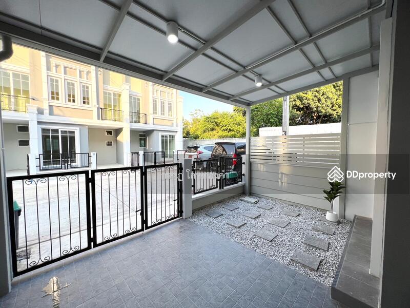 ทาวน์โฮม โกลเด้น ทาวน์ สุขุมวิท-ลาซาล, Samut Prakan, Samrong Nua, Muang Samut Prakarn, Samut Prakan, 2 Bedrooms, 115 sqm, Townhouse For Rent, by Korakot Lotongkum, 11214629 - DDproperty.com