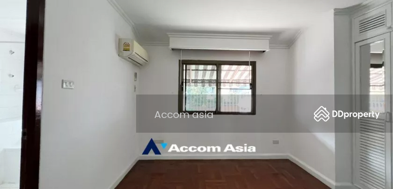 4 Bedrooms House for Rent in Sukhumvit, Bangkok near BTS Phrom Phong at Kid Friendly House Compound, Bangkok, Khong Tan, Khlong Toei, Bangkok, 4 Bedrooms, 280 sqm, Single Detached House For Rent, by Accom Asia, 11215377 - DDproperty.com