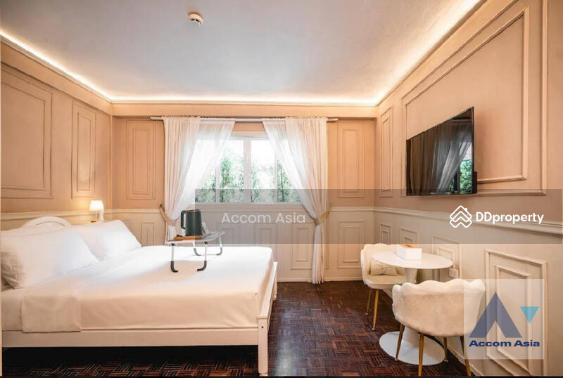 For Sale - 5 Bedrooms Townhouse for Sale and Rent in Sukhumvit, Bangkok near BTS Nana (AA27711), Bangkok