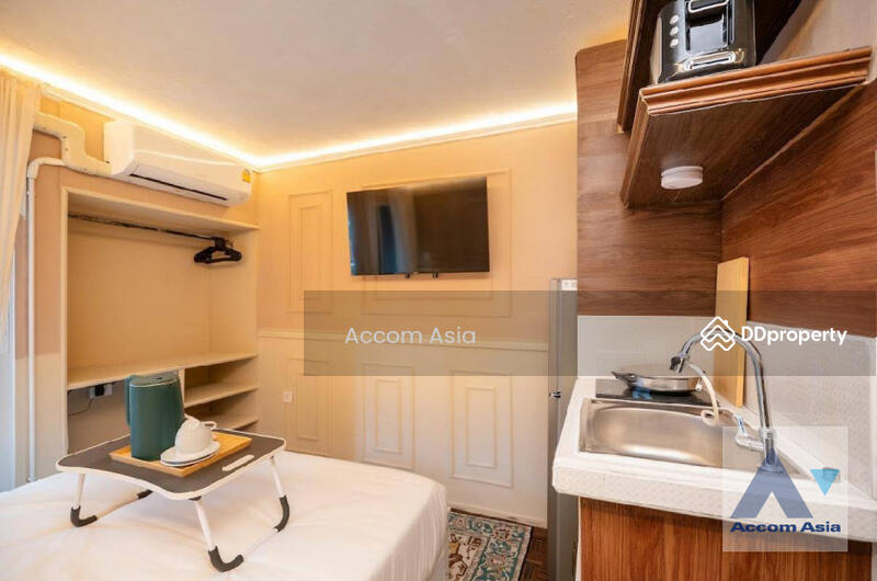 For Sale - 5 Bedrooms Townhouse for Sale and Rent in Sukhumvit, Bangkok near BTS Nana (AA27711), Bangkok