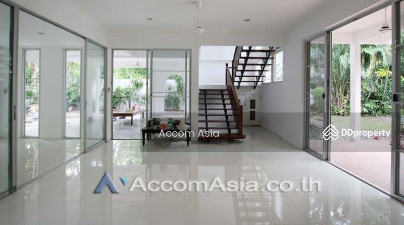 For Sale - 7 Bedrooms House for Sale and Rent in Sukhumvit, Bangkok near BTS Ekkamai (AA10601), Bangkok