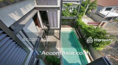ขาย - 6 Bedrooms House for Sale and Rent in Sukhumvit, Bangkok near BTS Phra khanong (AA25982), กรุงเทพ
