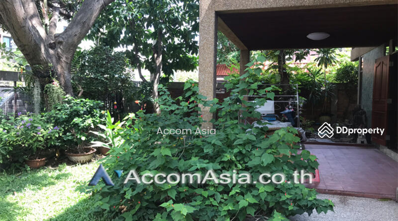 5 Bedrooms House for Sale in Sukhumvit, Bangkok near BTS Ekkamai (AA23830), Bangkok, Khlong Tan Nua, Watthana, Bangkok, 5 Bedrooms, 74 sqm, Single Detached House For Sale, by Accom Asia, 11216641 - DDproperty.com