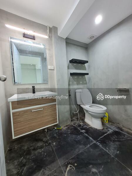 ห้องน้ำ ชั้น1