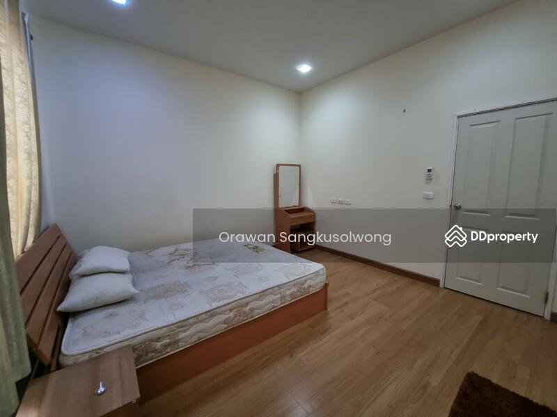 ทาวน์โฮม โกลเด้นทาวน์เกษตร-ลาดปลาเค้า, Bangkok, Anusaowari, Bang Khen, Bangkok, 4 Bedrooms, 150 sqm, Townhouse For Rent, by orawan sangkusolwong, 11222252 - DDproperty.com