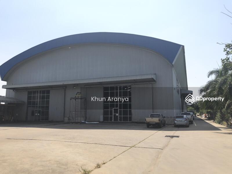 For Rent - Factory for sale or rent, 8 rai of land, building area 5,500 square meters with office., Nakhon Pathom