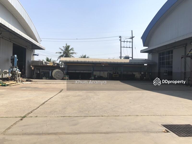 For Rent - Factory for sale or rent, 8 rai of land, building area 5,500 square meters with office., Nakhon Pathom