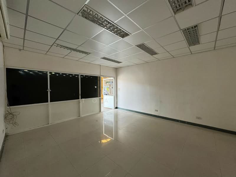 อาคารโกดังให้เช่า สุทธิสาร ห้วยขวาง : Warehouse building for rent Sutthisan Huai Khwang, กรุงเทพ, สามเสนนอก, ห้วยขวาง, กรุงเทพ, 460 ตร.ม., โกดัง-โรงงาน ให้เช่า, โดย TOAH T., 11224735 - DDproperty.com