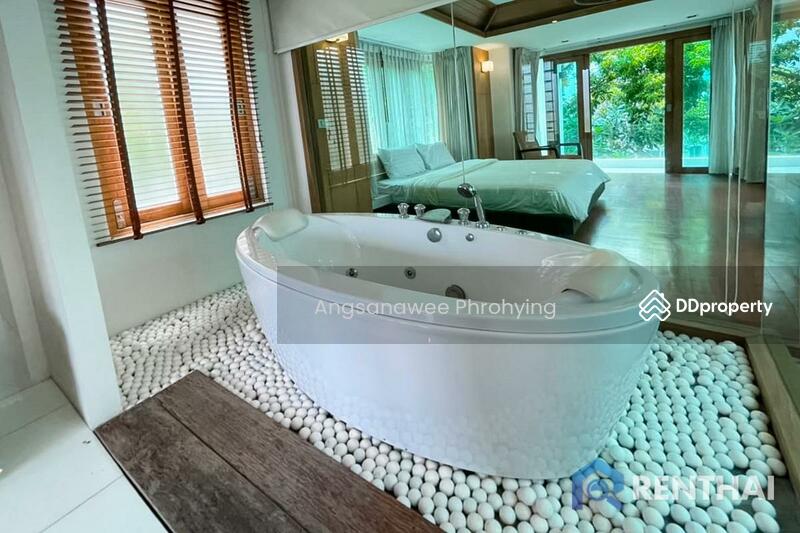For Sale - For sale Beachfront pool villa in Pattaya, Chon Buri (Pattaya)